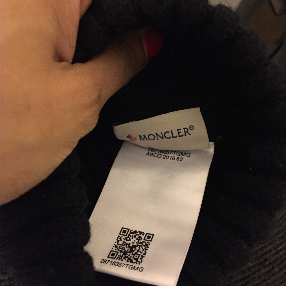 Moncler Hat For Sale